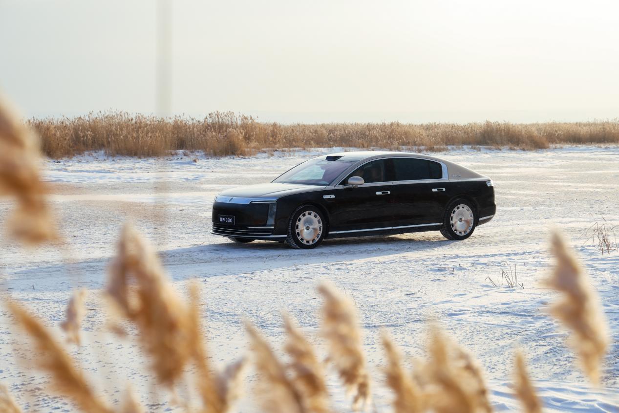 冰雪征途的温暖答卷：尊界S800以科技之力解锁冬季出行自由